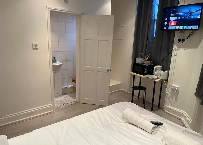 Y2 Guest House