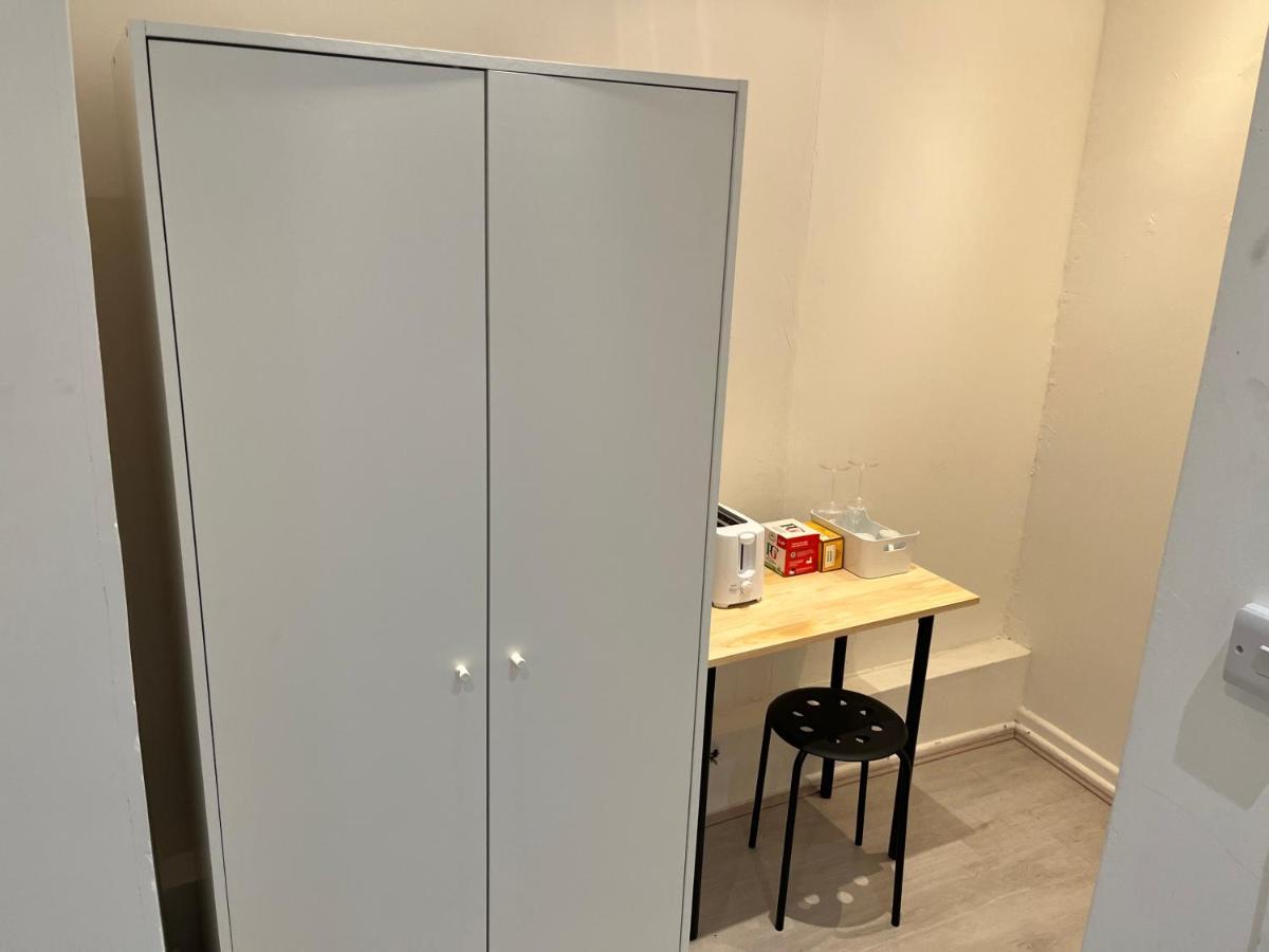 Bed & Breakfast Y2 Londra